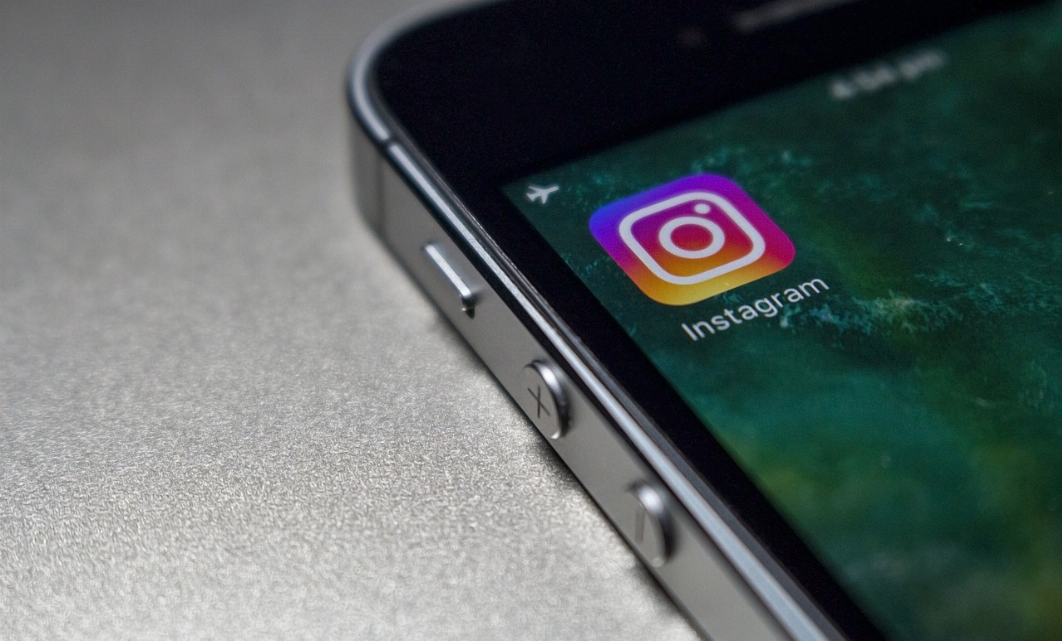 Comment envoyer un message prive via Instagram?